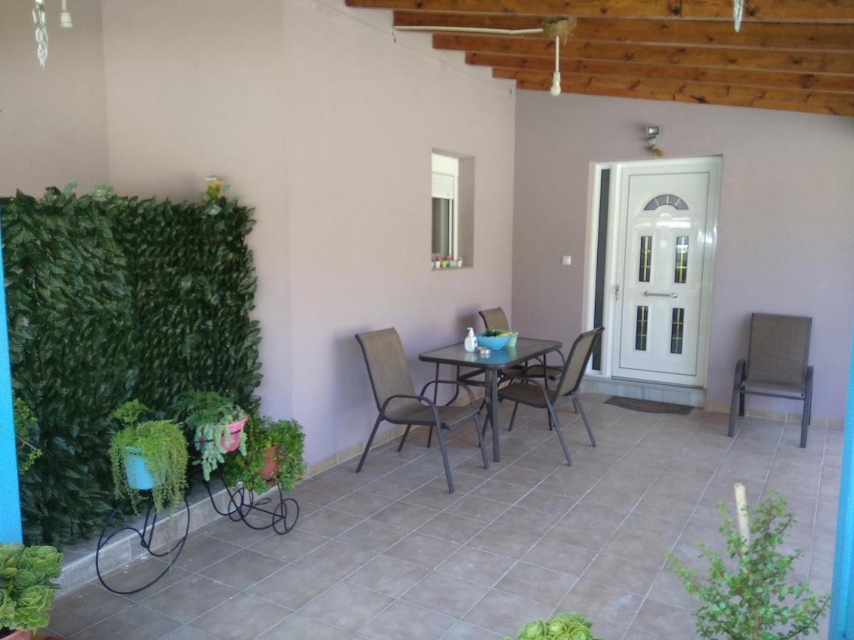 Valta'S Room 3 Palairos Exterior photo